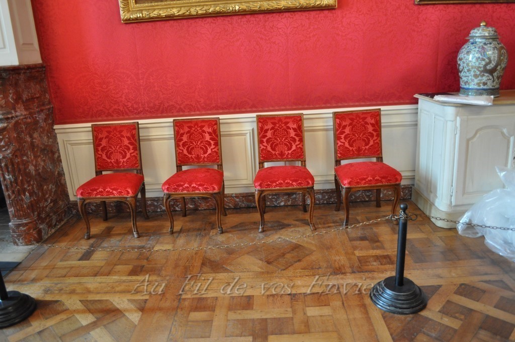 Château De Chambord - Chaises Estampillées DELANOIS