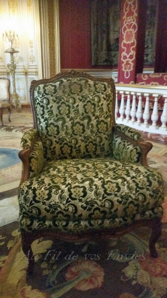 Bergère Louis XV Cresson Chambord